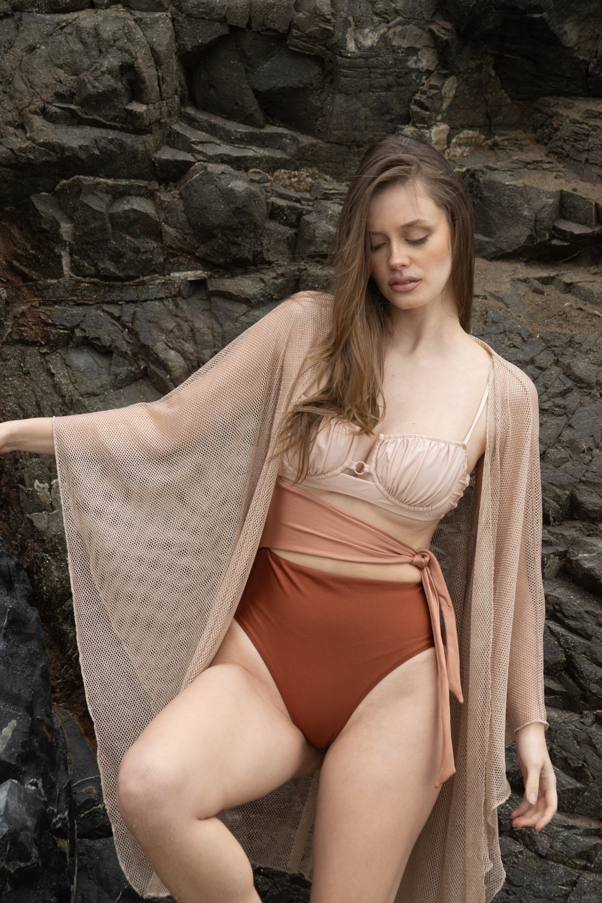 Monarca Nude Cover